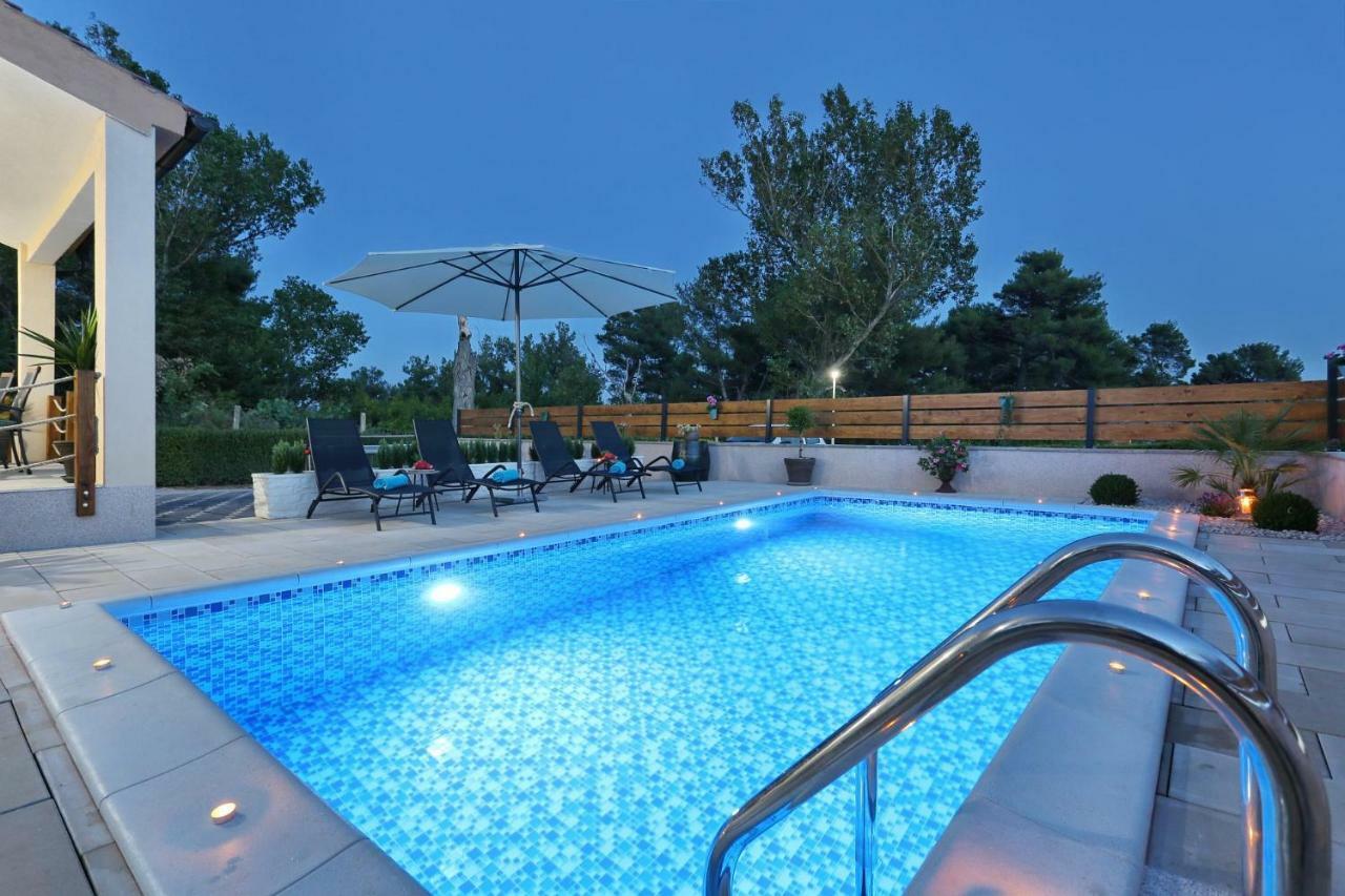 Punta Garden Pool House Villa Posedarje Exterior photo