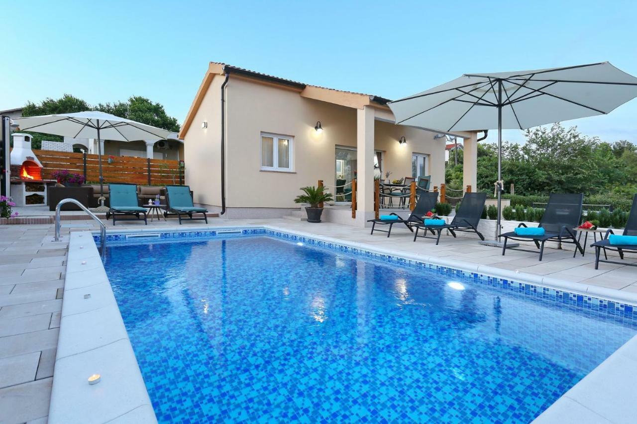 Punta Garden Pool House Villa Posedarje Exterior photo
