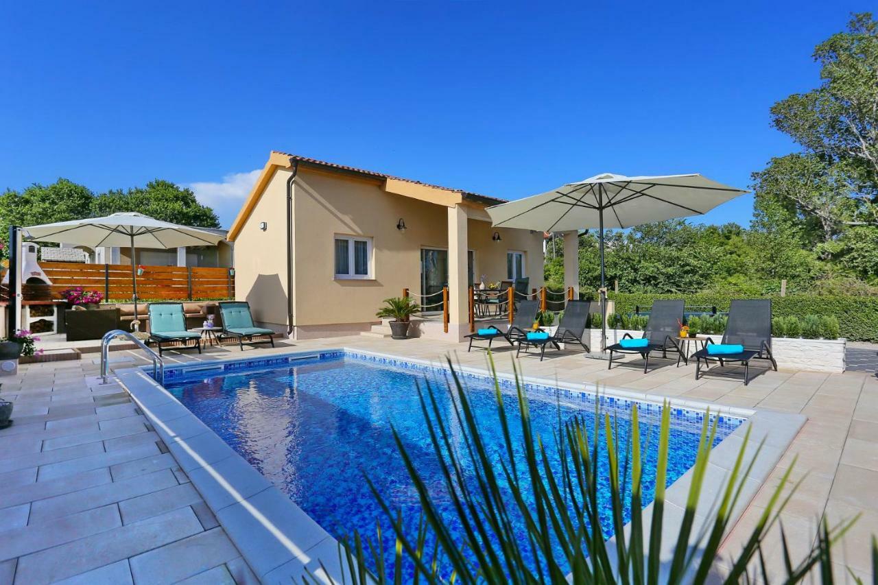 Punta Garden Pool House Villa Posedarje Exterior photo